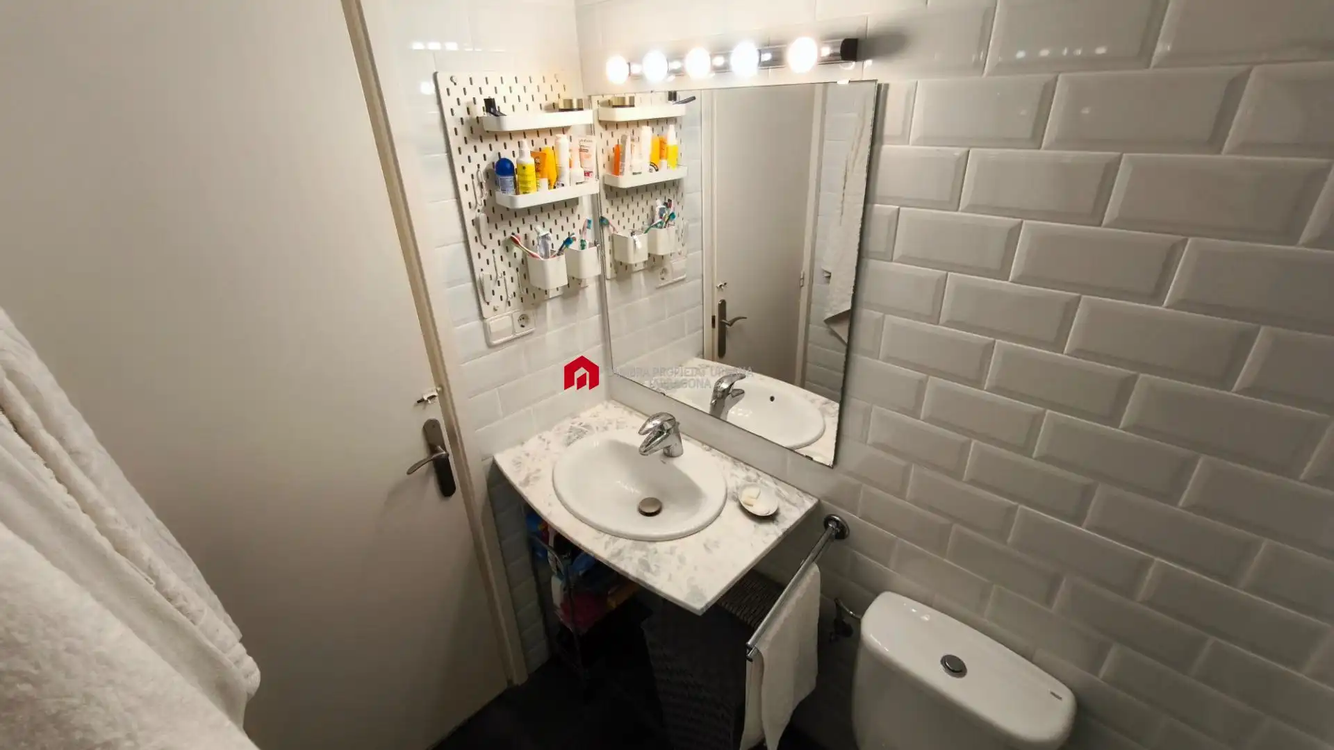 Bathroom of Flat for rent in Tarragona