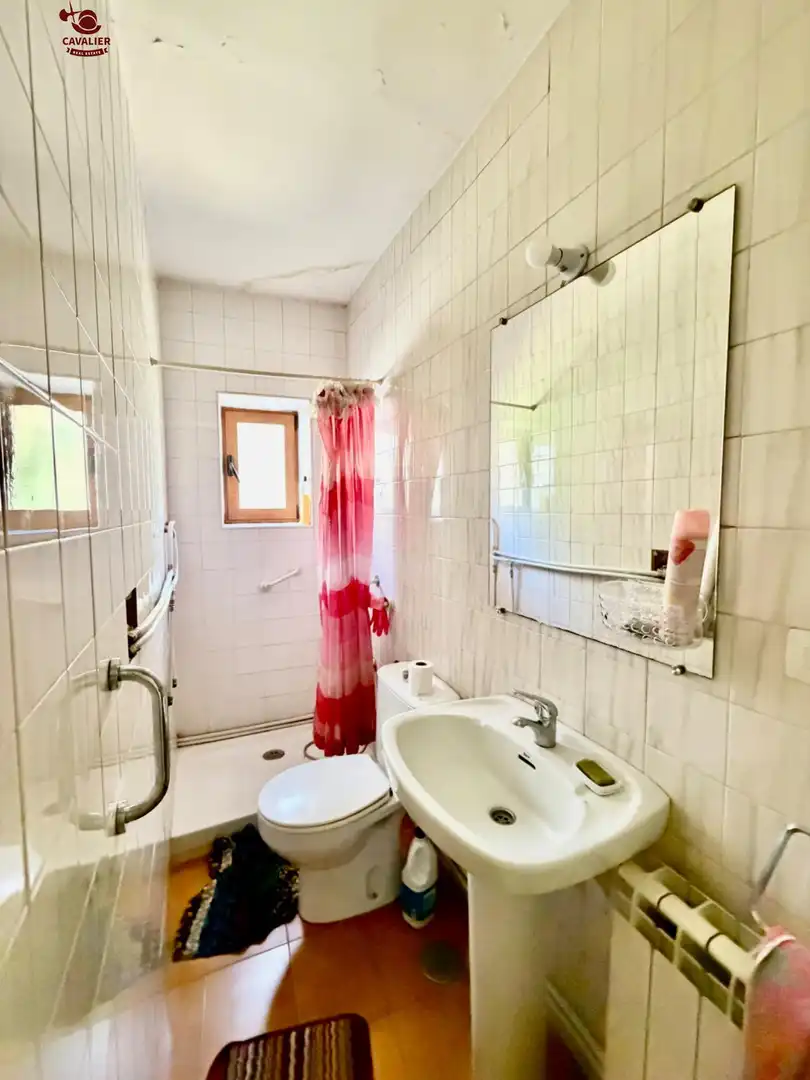 Bany de Casa o xalet en venda en Cercedilla amb Calefacció, Traster i Moblat