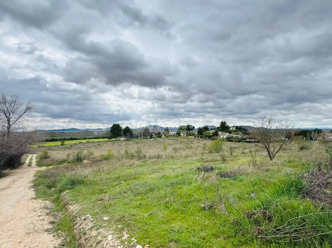 Houses for sale in Mora  with Air Conditioner, Heating and Private garden