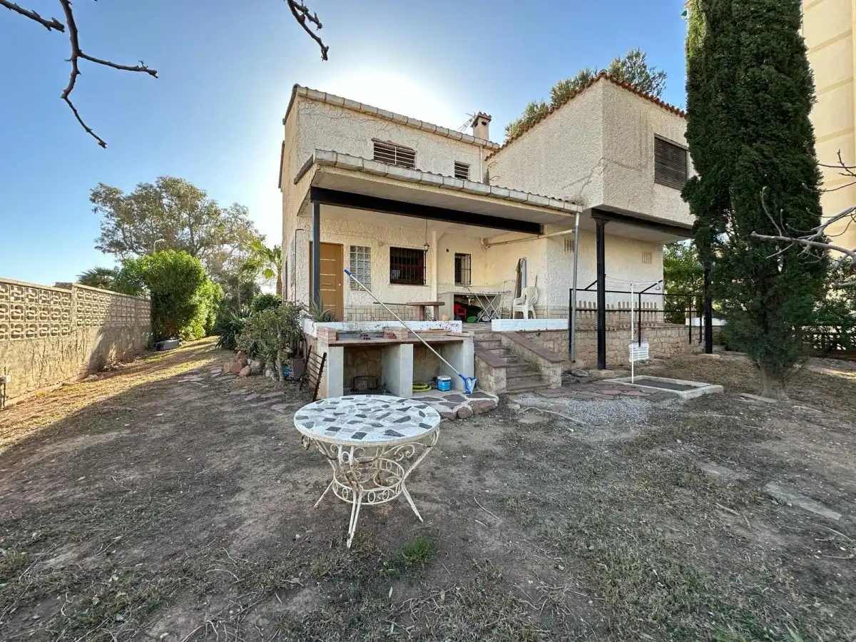 Jardín de Casa o chalet en venta en Benicasim / Benicàssim con Aire acondicionado, Calefacción y Terraza