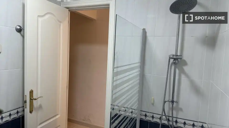 Bany de Pis de lloguer en Barrio de Salamanca