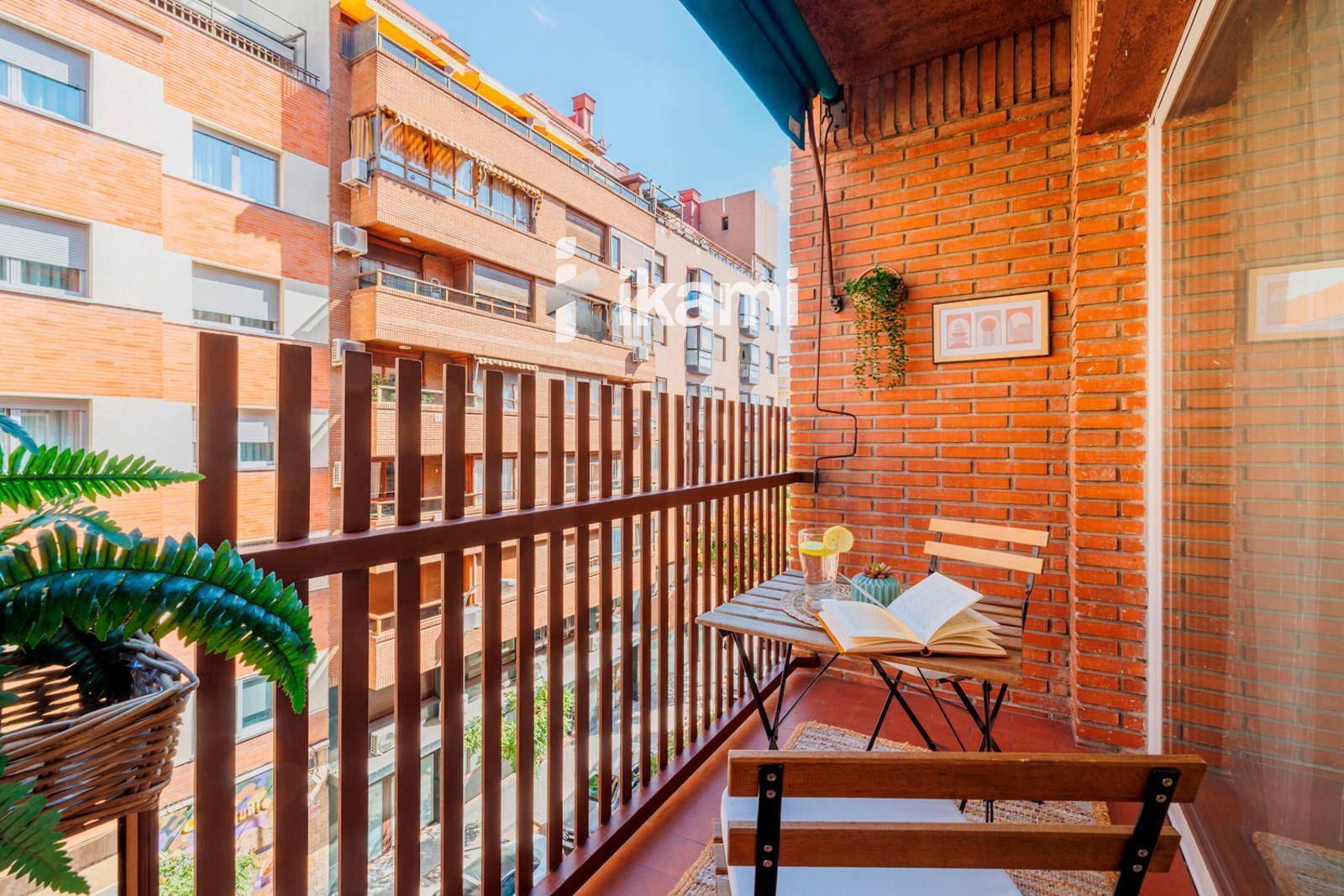 Flat for sale in Ríos Rosas - Nuevos Ministerios, Chamberí