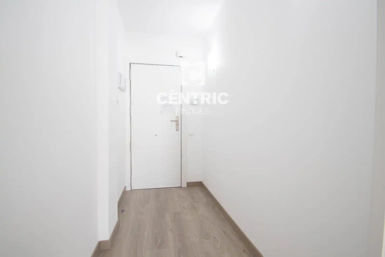 Ático en venta en Terrassa con Calefacción y Terraza
