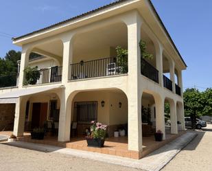 Vista exterior de Casa o xalet en venda en Bocairent amb Aire condicionat, Calefacció i Piscina