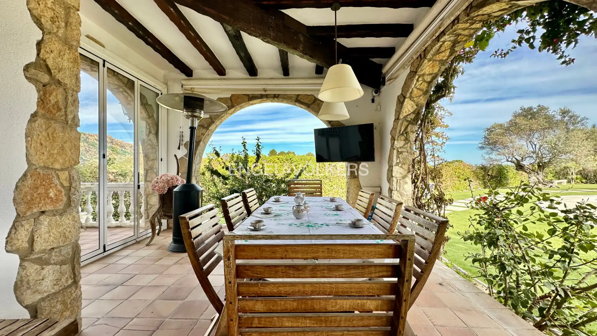 Terrasse von Haus oder Chalet zum Verkauf in Mont-roig del Camp mit Klimaanlage, Heizung und Privatgarten