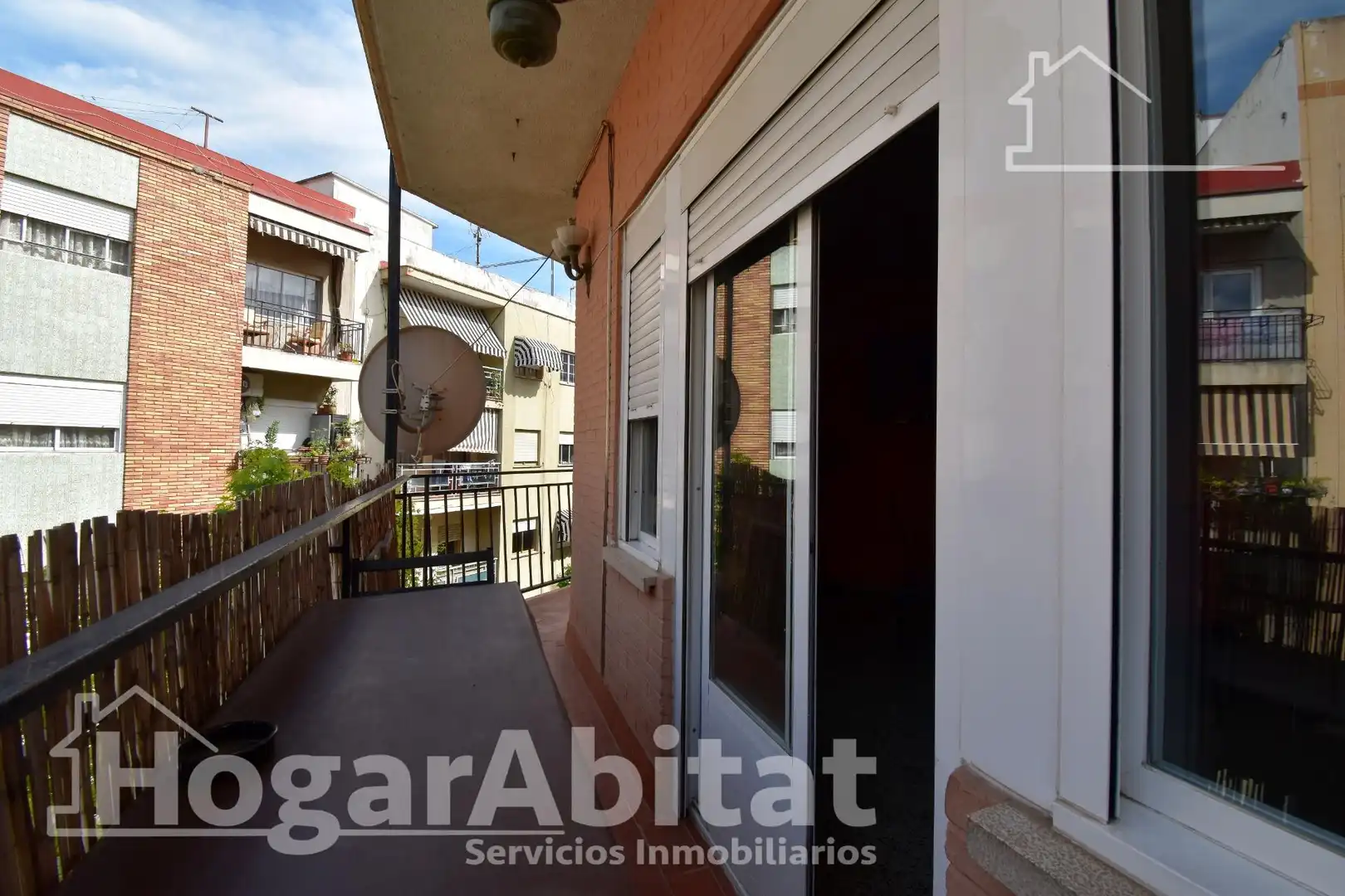 Vista exterior de Piso en venta en Gandia con Terraza, Trastero y Amueblado