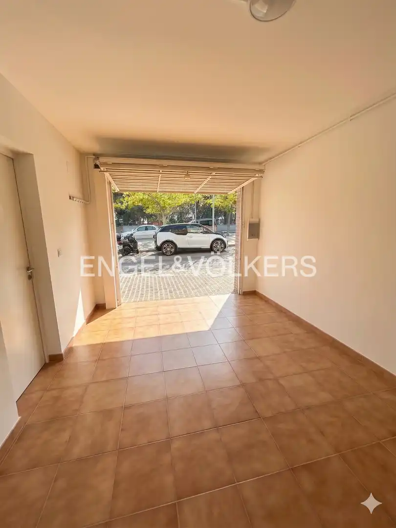 Terraza de Casa adosada en venta en Vilanova i la Geltrú con Aire acondicionado, Calefacción y Parquet