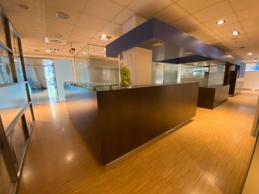 Business premises for sale in Carrer de Josep Puig i Cadafalch