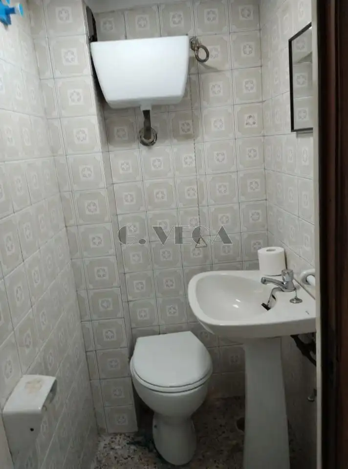 Baño de Oficina de alquiler en Vigo 