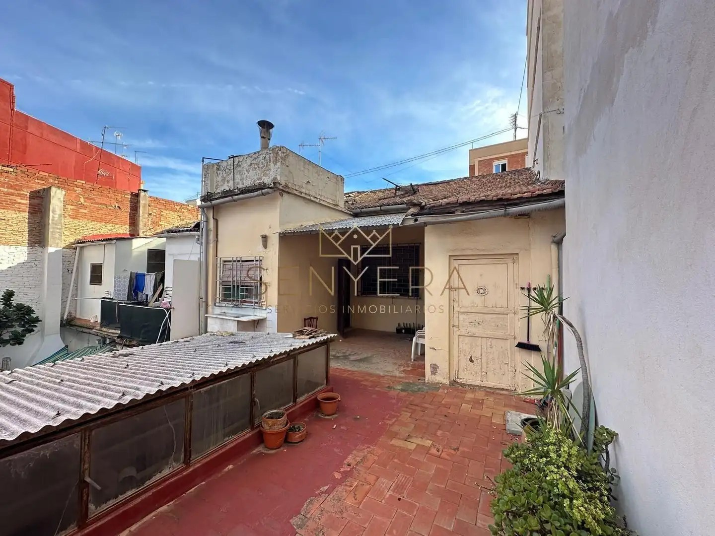 Vista exterior de Casa adosada en venda en Pobles del Sud