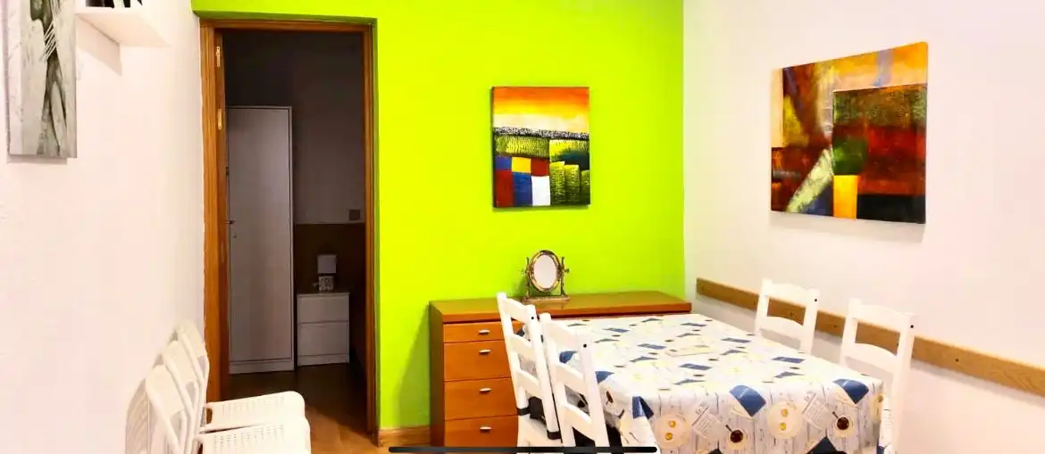 Schlafzimmer von Wohnung zur untervermieten in Valencia mit Klimaanlage, Heizung und Möbliert