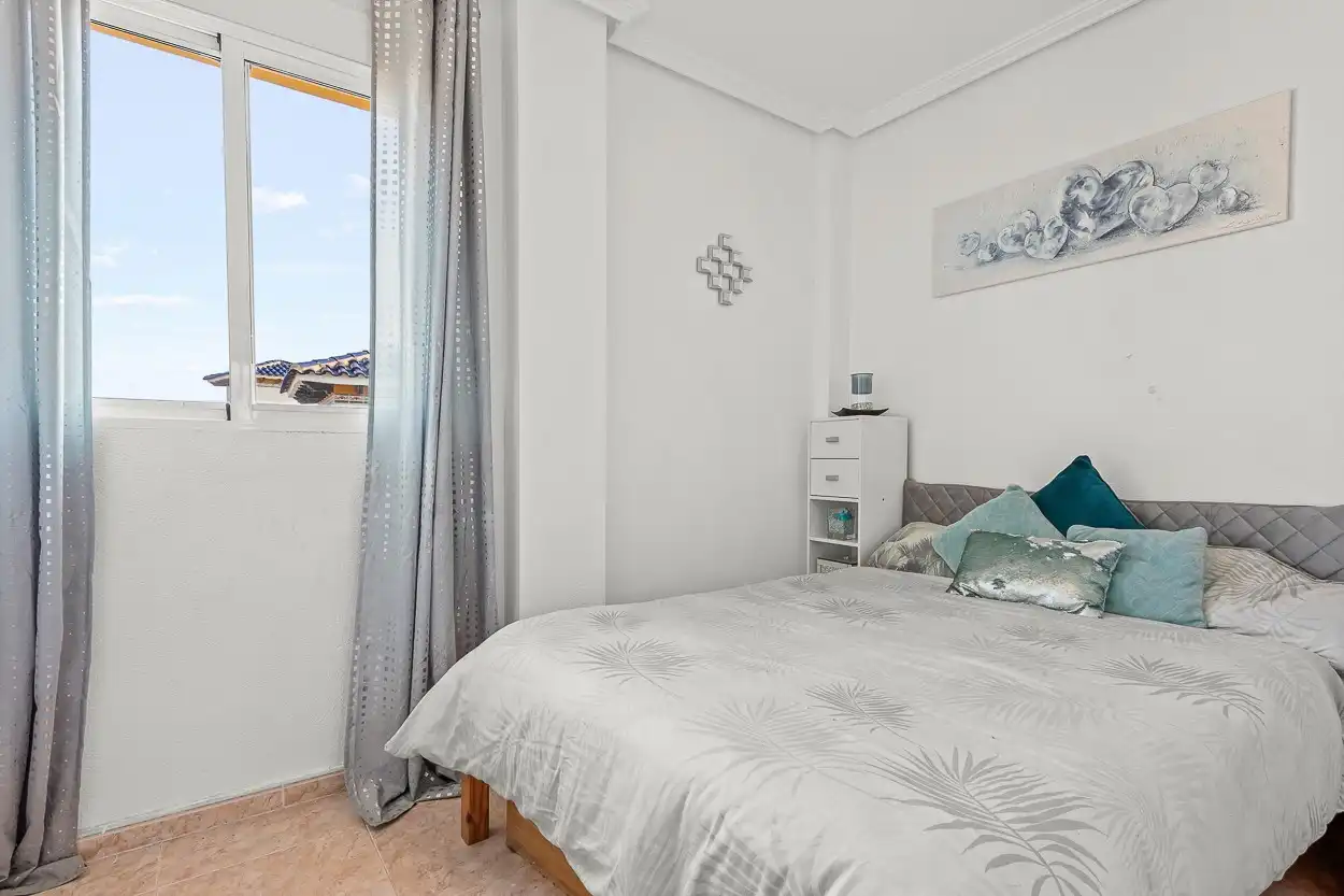 Dormitori de Casa o xalet en venda en Orihuela amb Piscina