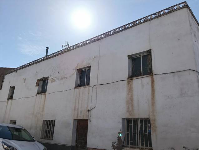 Casa adosada en Venta en Viriato en Belmez