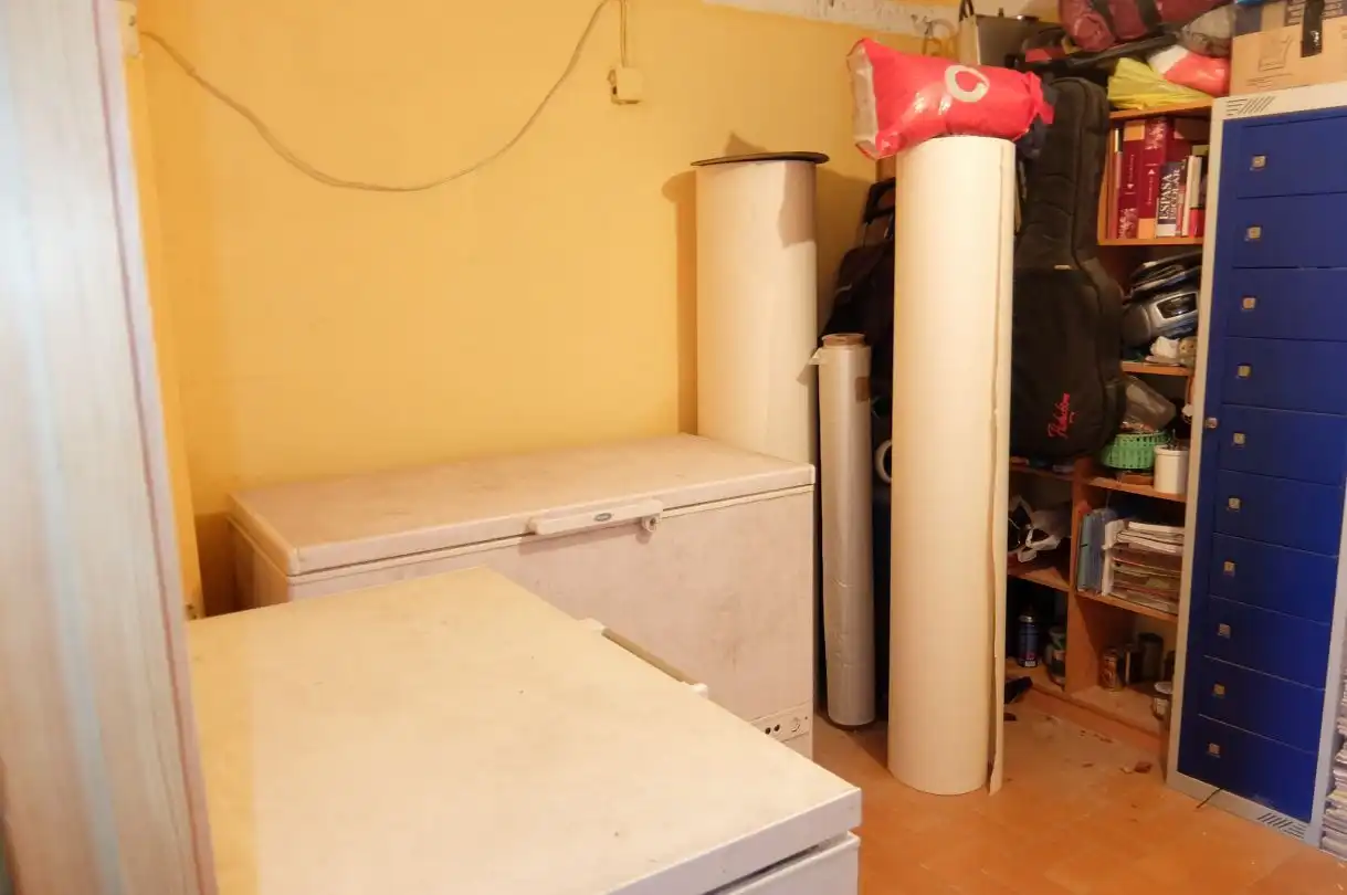 Garage for sale in Sopela