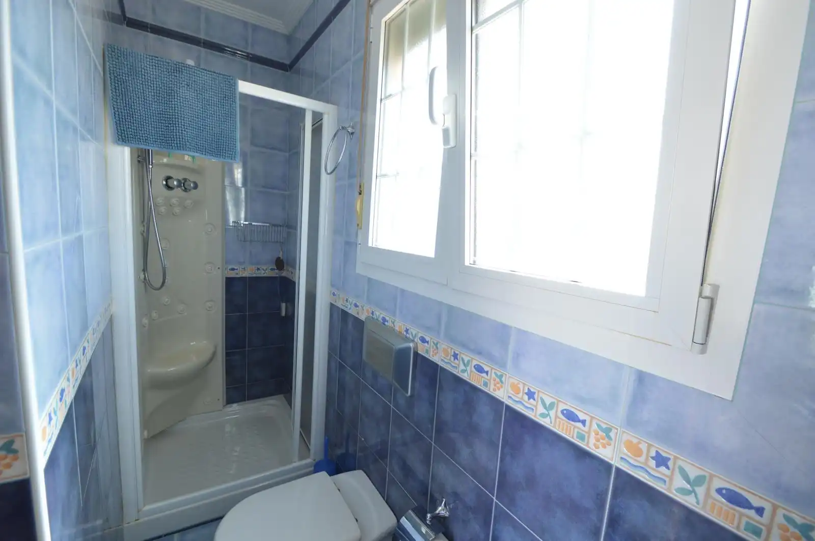 Bany de Casa o xalet en venda en Vinaròs amb Aire condicionat, Calefacció i Jardí privat
