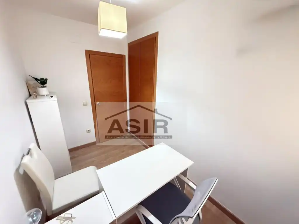 Habitación de Piso en venta en Alzira con Terraza