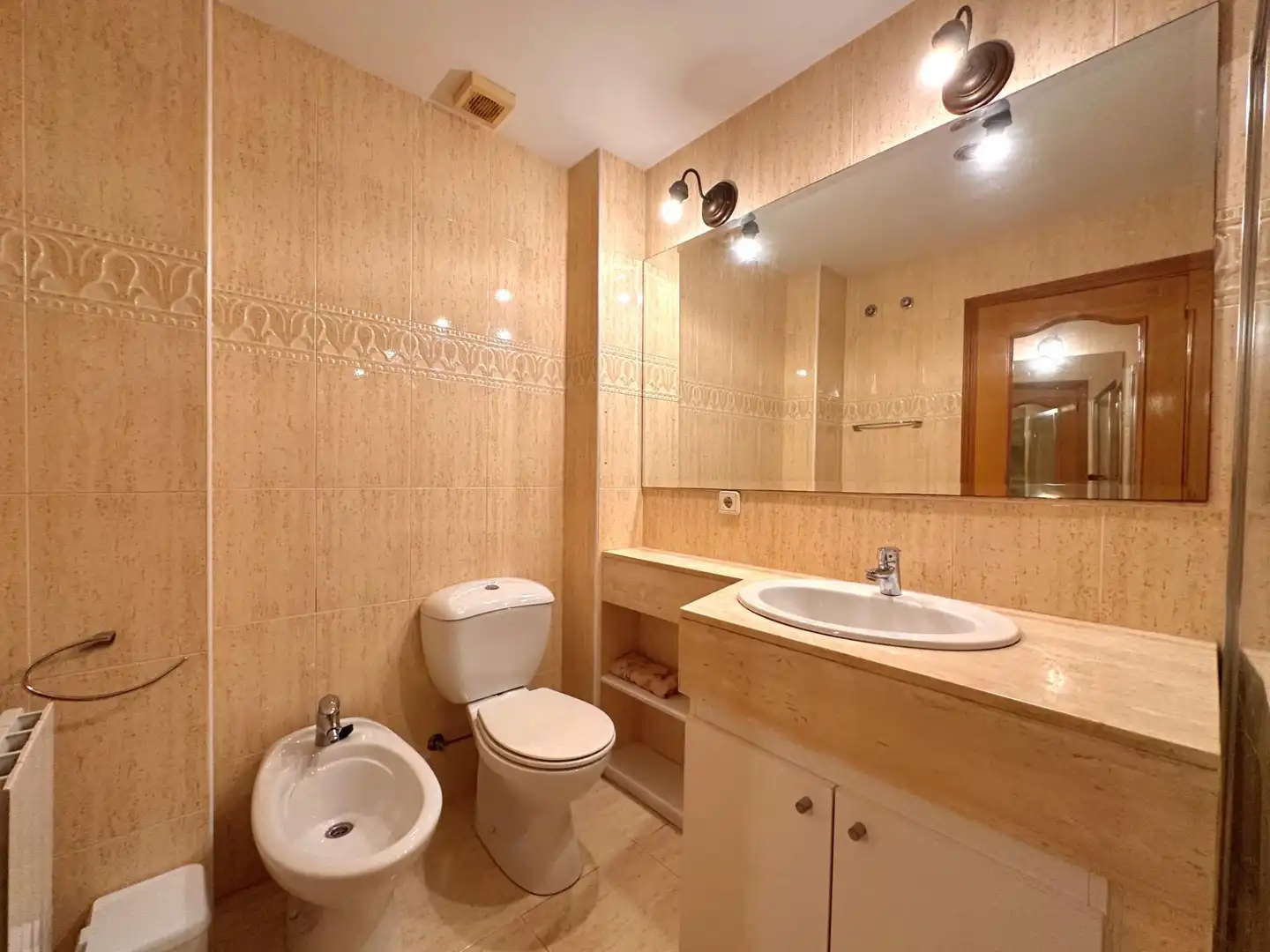 Baño de Planta baja en venta en Palamós con Aire acondicionado, Calefacción y Terraza