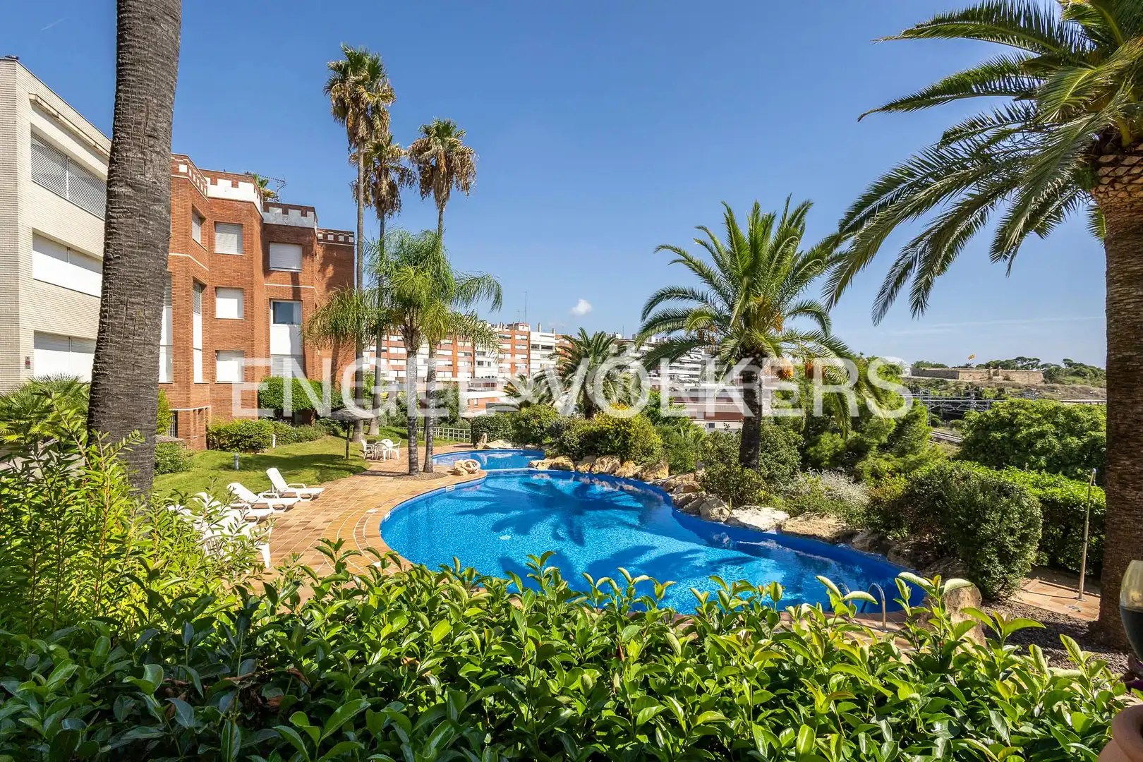 Außenansicht von Wohnung zur Miete in Tarragona mit Klimaanlage, Heizung und Privatgarten
