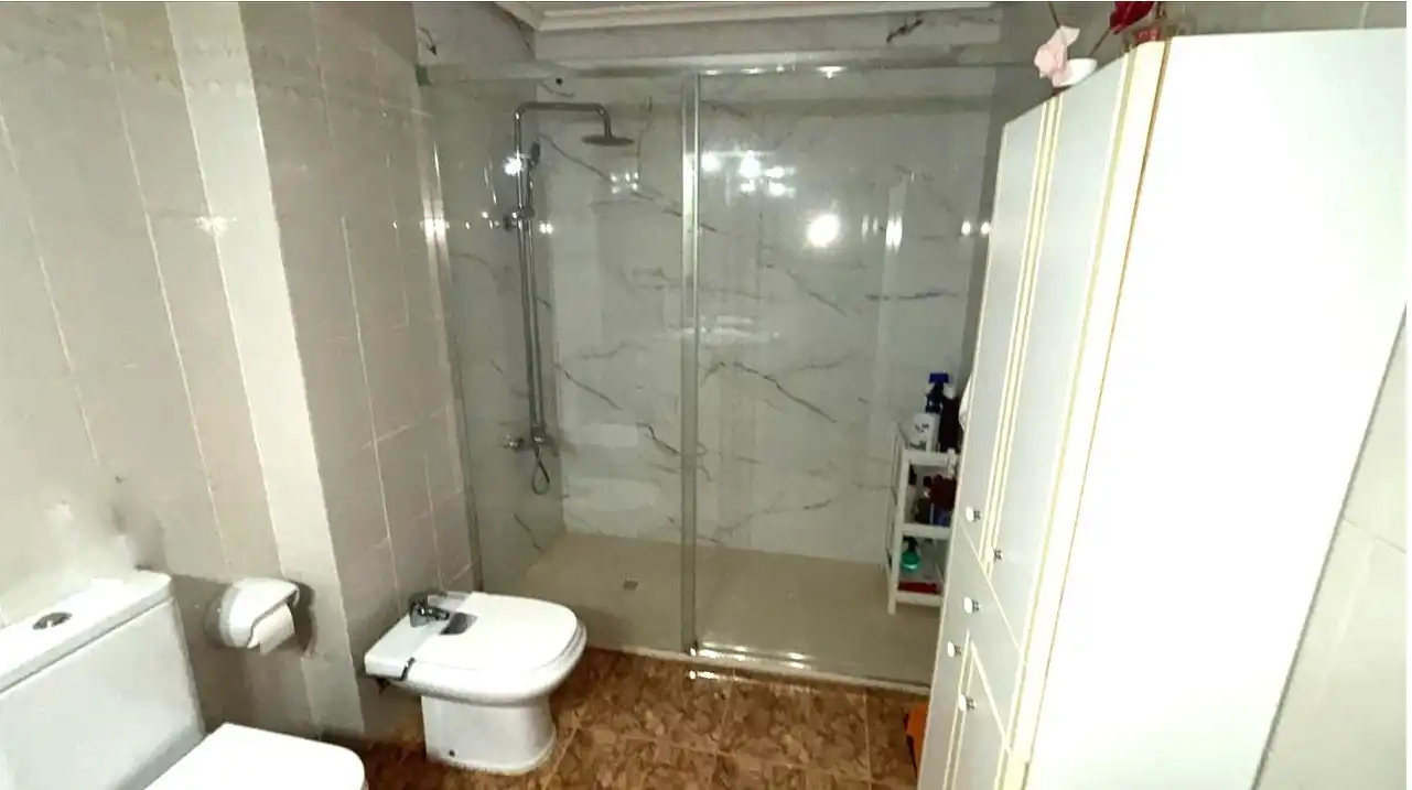 Bany de Pis en venda en Vinaròs amb Balcó i Alarma