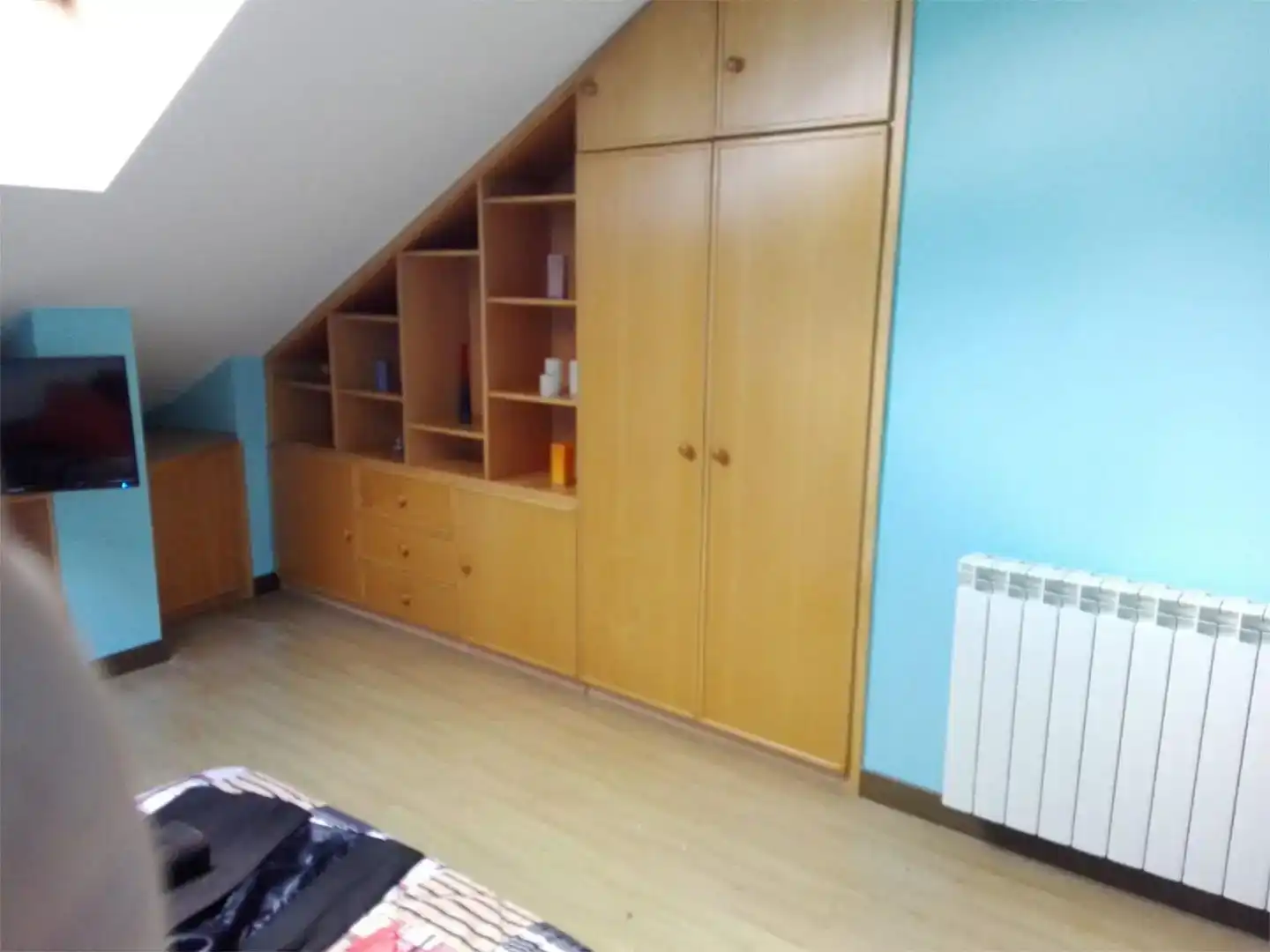 Schlafzimmer von Wohnung zur Miete in Torrelavega  mit Balkon