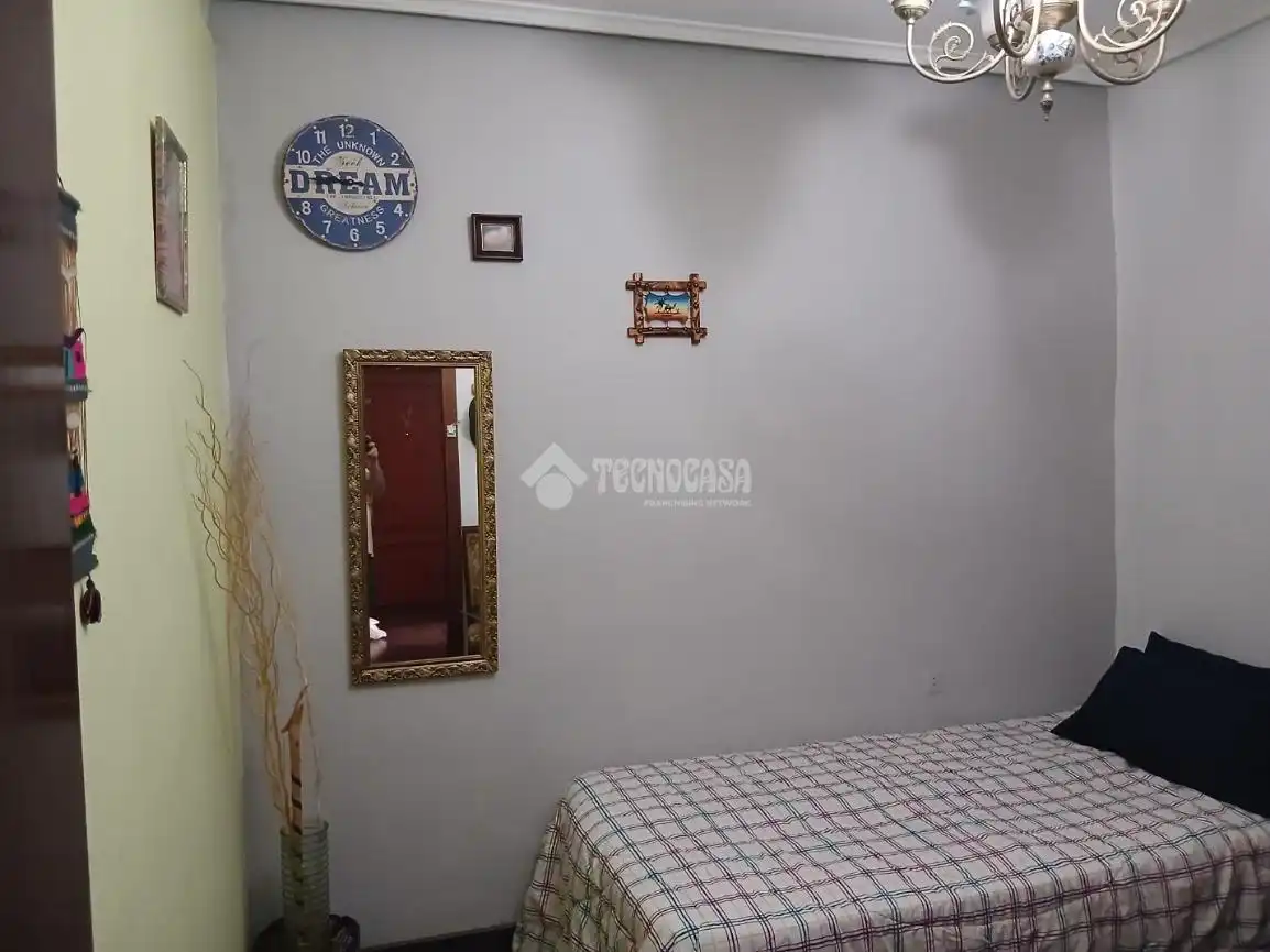 Dormitori de Pis en venda en Santander