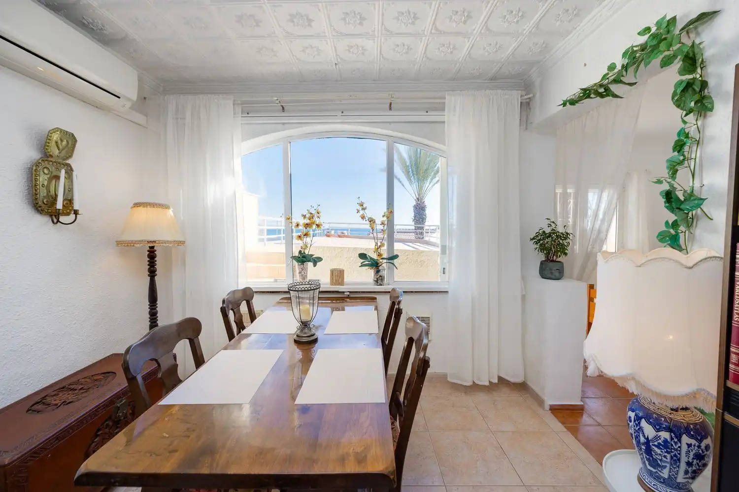 Comedor de Casa adosada en venta en Torrevieja con Aire acondicionado, Calefacción y Jardín privado