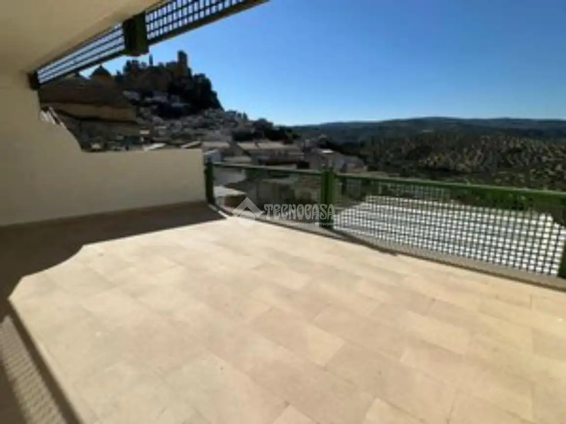Flat for sale in Montefrío, imagen 2