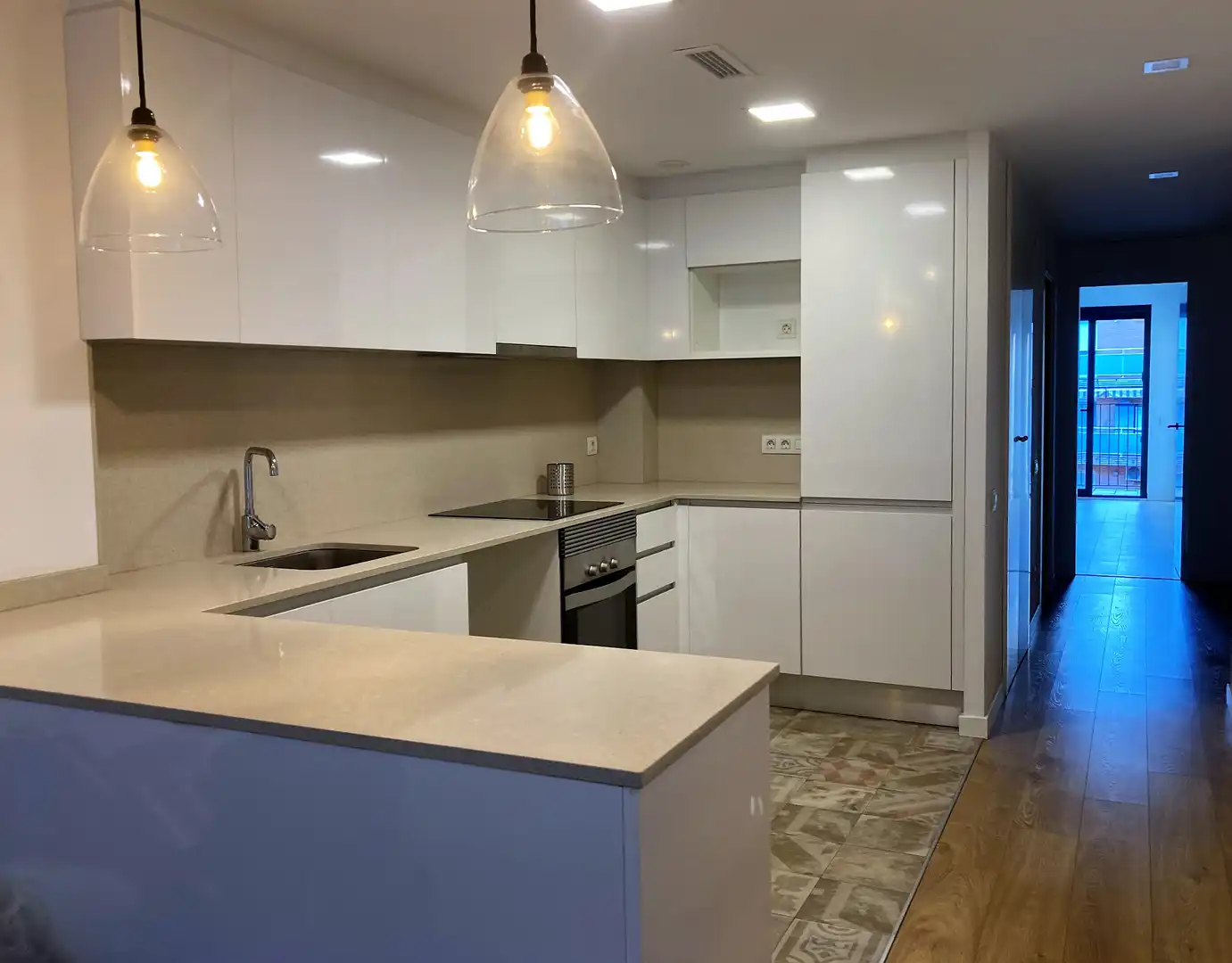 Cocina de Piso de alquiler en Castelldefels con Aire acondicionado, Calefacción y Parquet