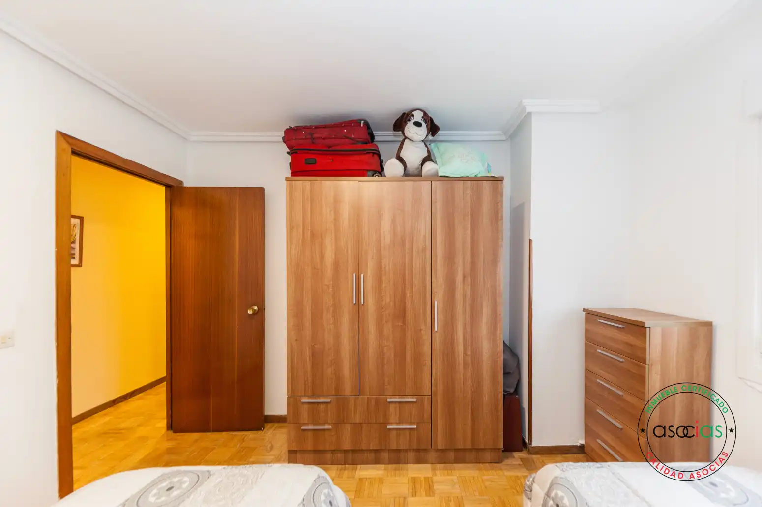 Habitación de Piso en venta en Gijón  con Parquet y Trastero