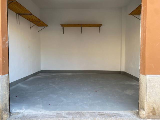 Local comercial en Alquiler en Lloseta