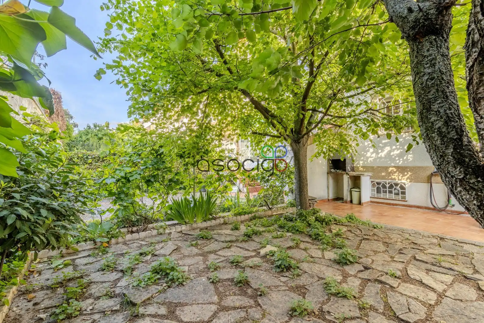 Adossat amb jardí en venda a Jose Antonio Ochaita