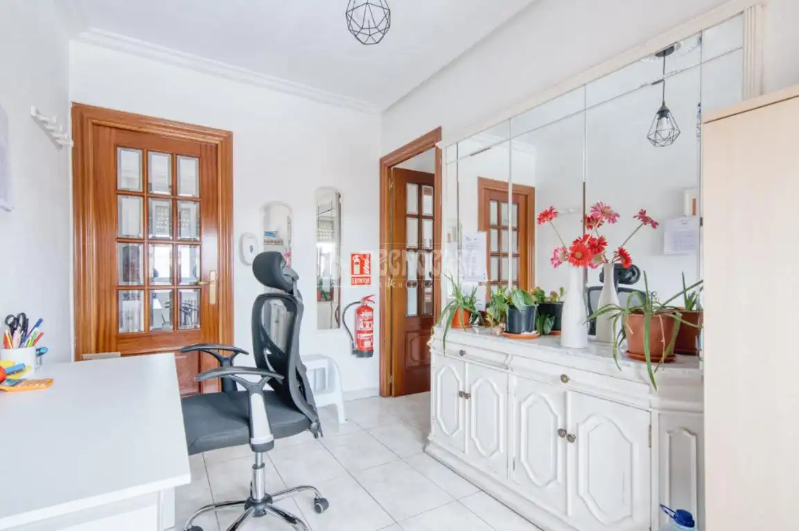Piso en venta en Salamanca con Calefacción y Balcón