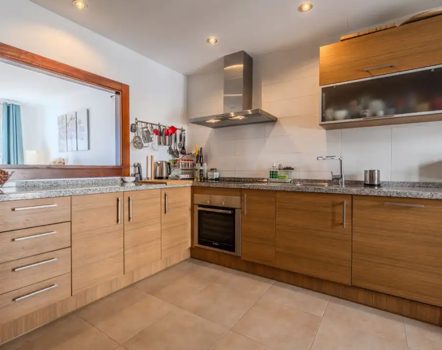 Piso con piscina en venta en Río Real - Los Monteros, imagen 11