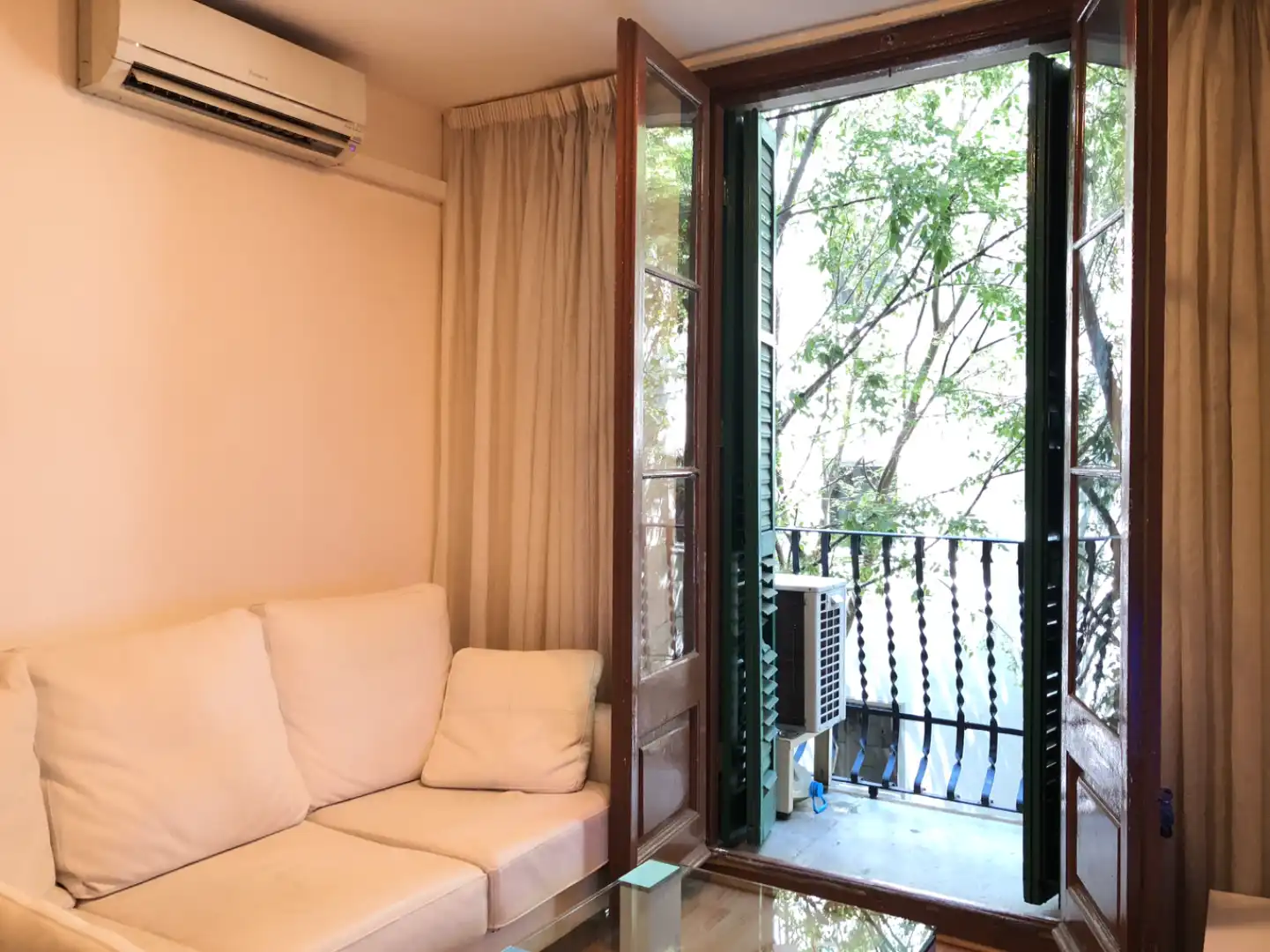 Wohnung zur Miete in Carrer de Blasco de Garay, 5, El Poble Sec - Parc de Montjuïc