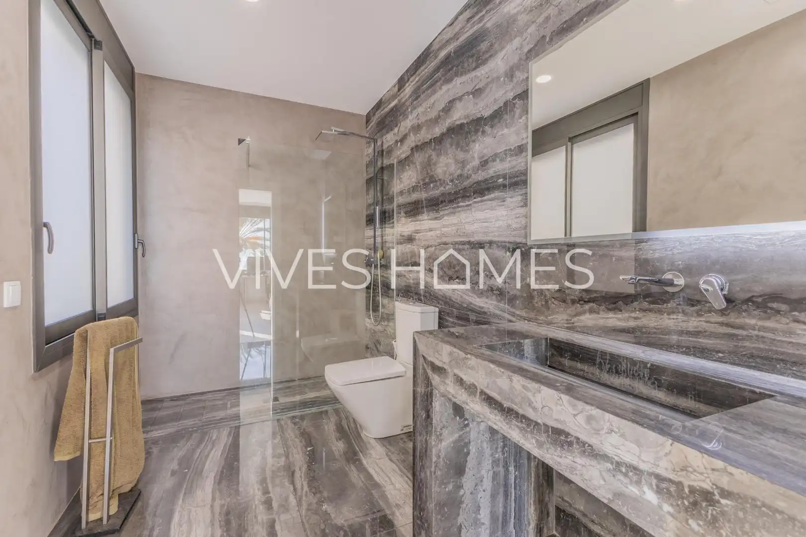 Bathroom of Houses for sale in Caldes d'Estrac  with Air Conditioner, Heating and Private garden
