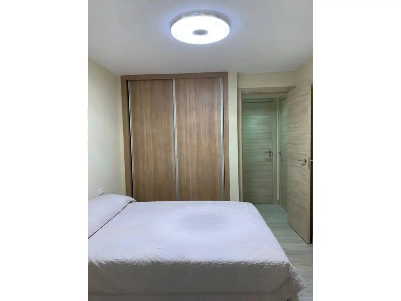 Habitación de Casa o chalet de alquiler en Benalmádena con Aire acondicionado y Amueblado