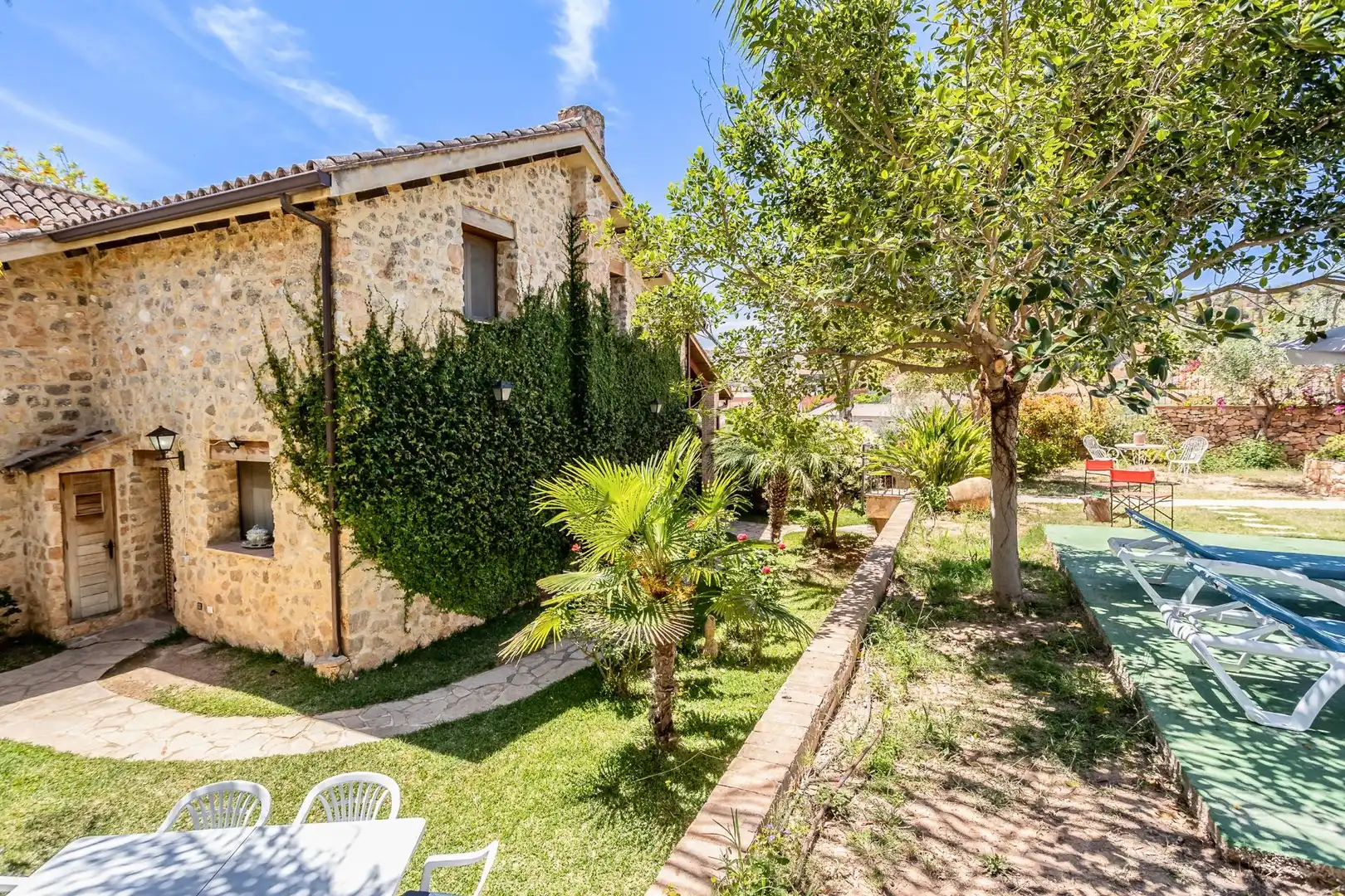 Jardí de Casa o xalet en venda en Pedralba amb Aire condicionat, Calefacció i Jardí privat