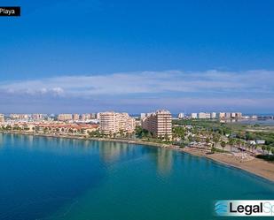 Vista exterior de Àtic en venda en La Manga del Mar Menor amb Aire condicionat i Terrassa