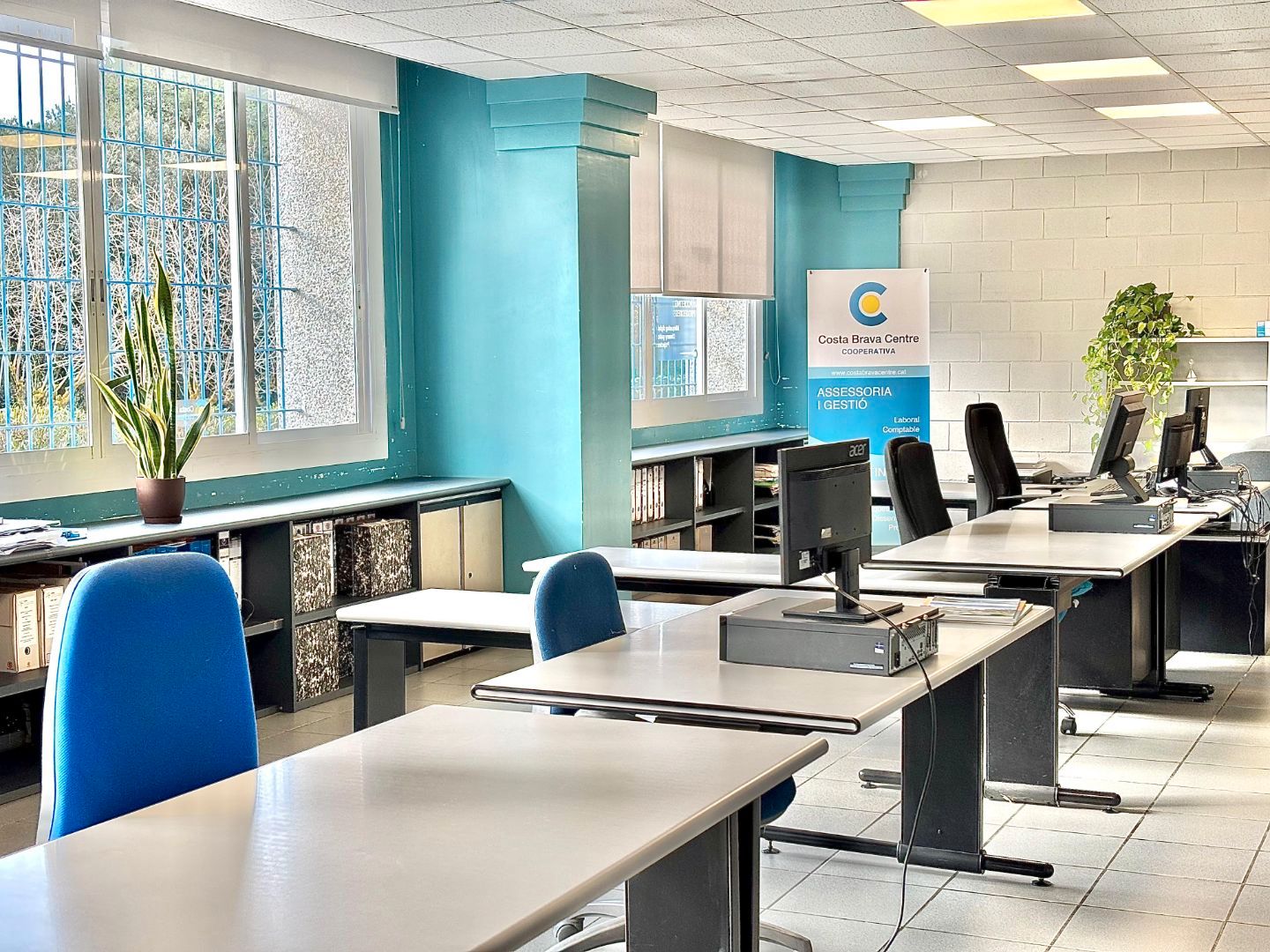 Oficina de alquiler en Vall-llobrega con Aire acondicionado, Calefacción y Amueblado