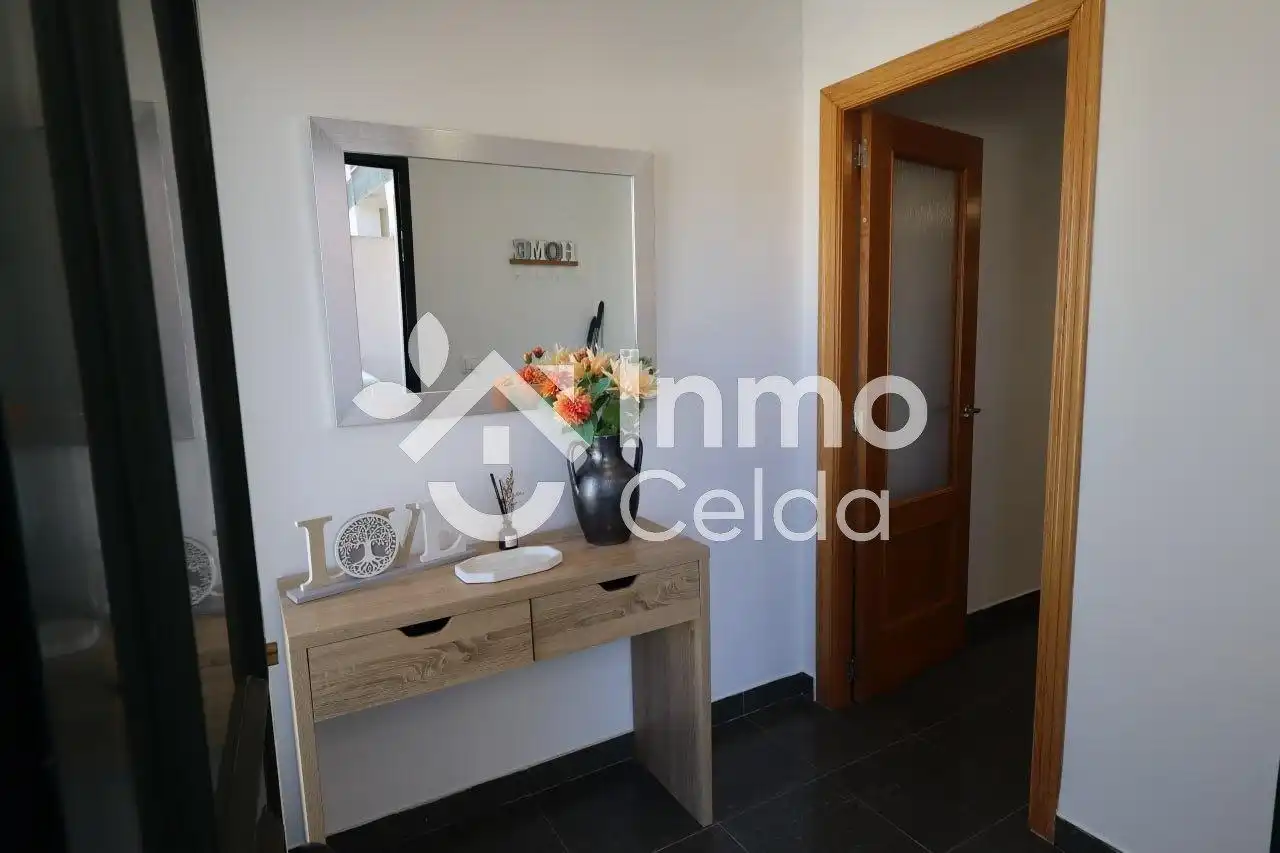 Casa adosada en venta en Chiva con Aire acondicionado, Calefacción y Terraza