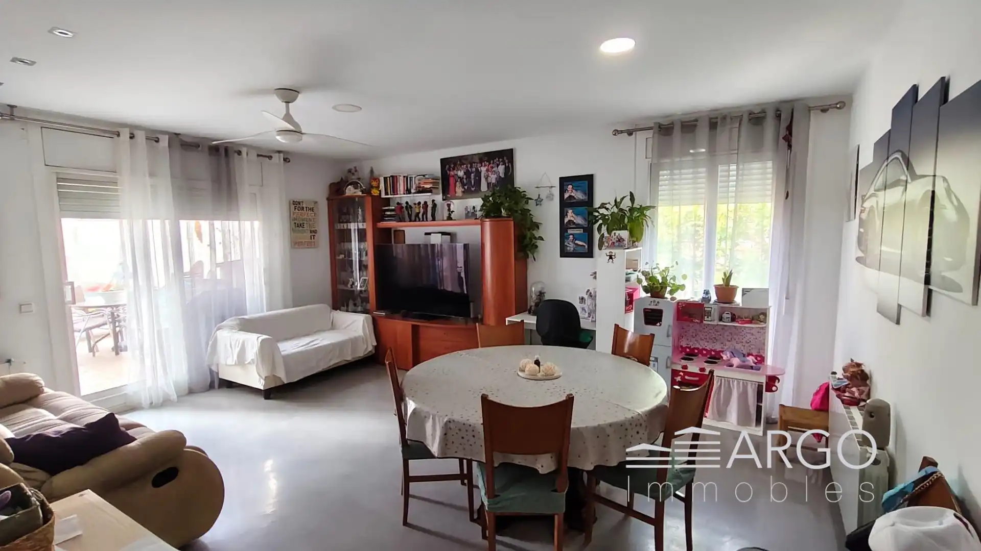Sala de estar de Piso en venta en Rubí con Aire acondicionado, Calefacción y Terraza