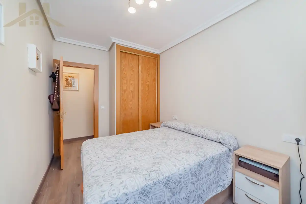 Bedroom of Flat for sale in Valdemoro  with Air Conditioner, Storage room and Community pool