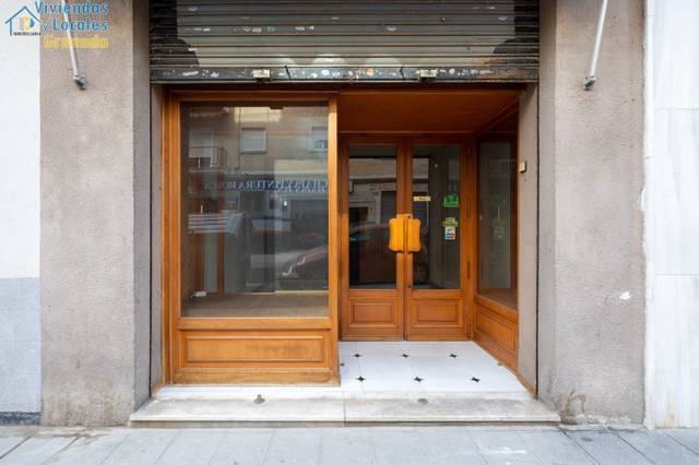 Local comercial en Alquiler en Calle TORTOLA en Pajaritos