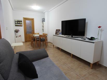 Sala d'estar de Pis en venda en Torrevieja amb Aire condicionat i Terrassa