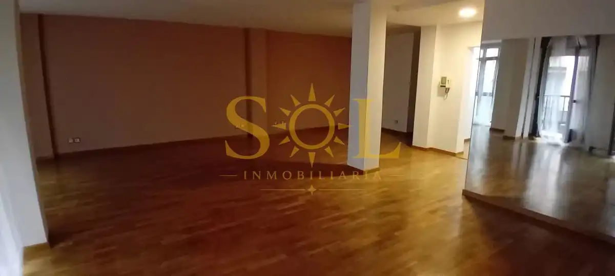 Office space with terrace for sale in Calle Covadonga, imagen 9