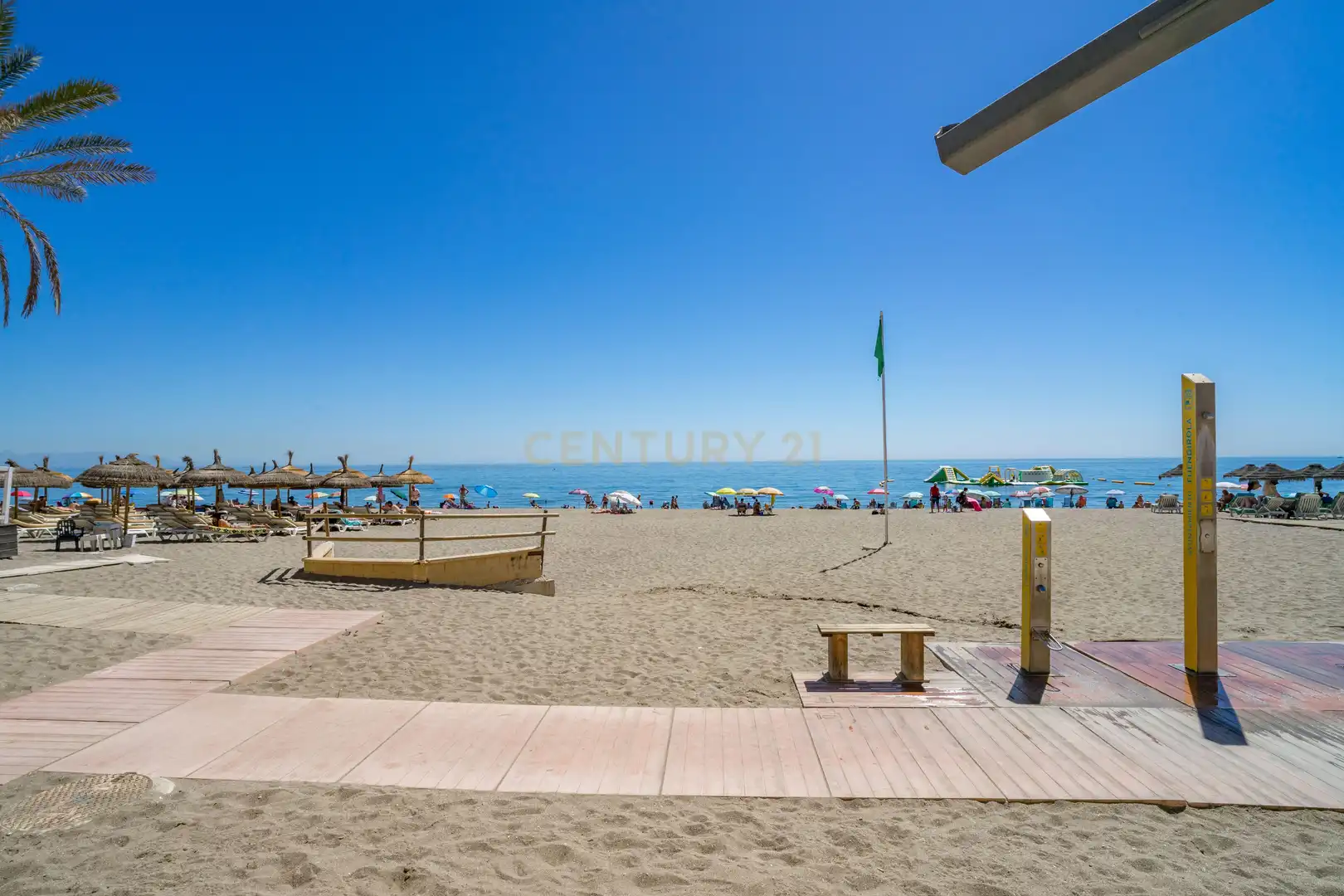 Vista exterior de Piso en venta en Fuengirola con Aire acondicionado, Horno y Lavadora
