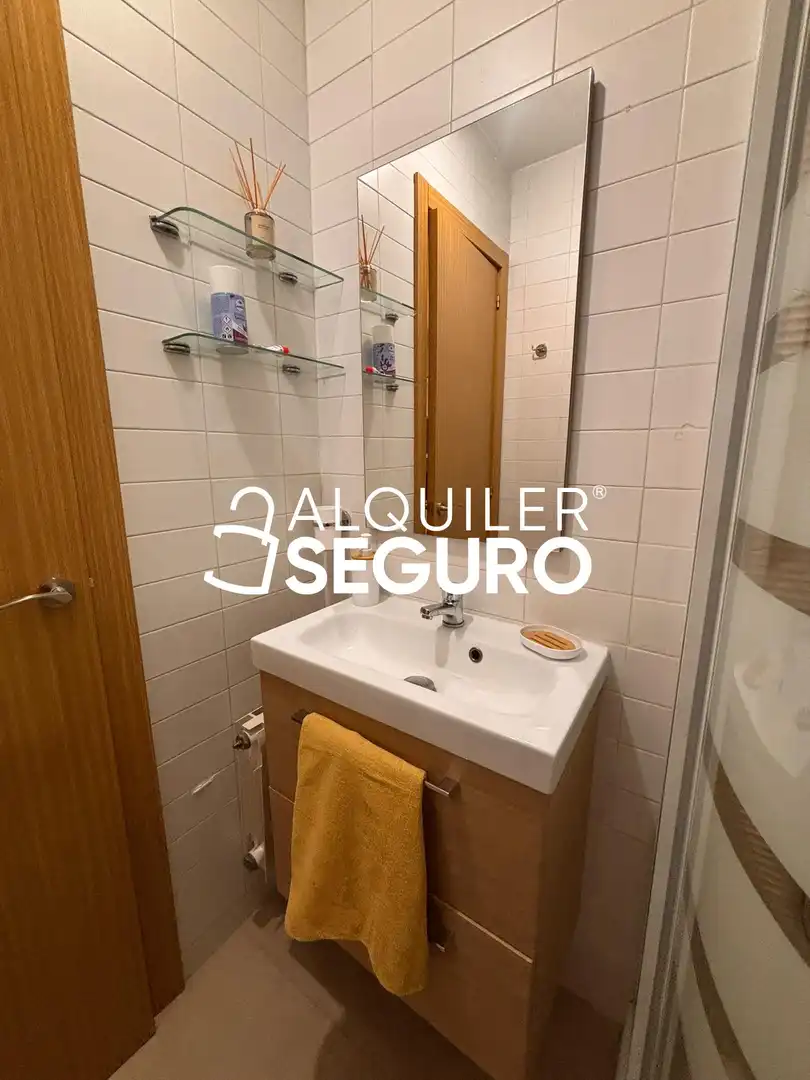 Badezimmer von Wohnung zur Miete in Covibar - Pablo Iglesias