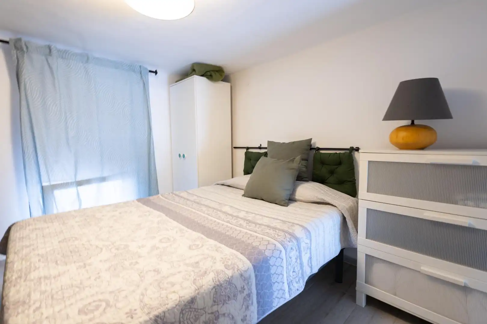 Habitación de Piso en venta en Madrid con Calefacción