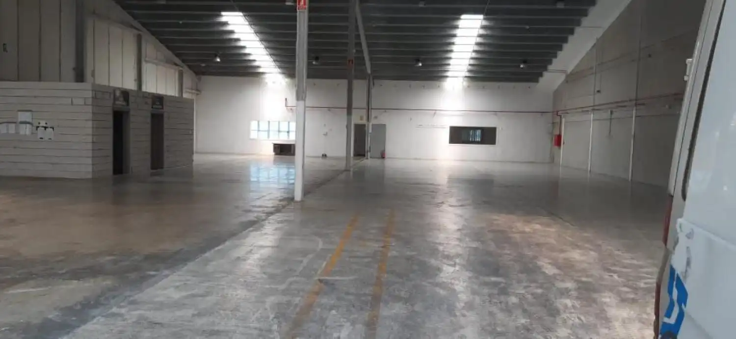 Industrial building to rent in Alcàsser