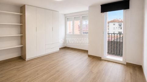 Foto 4 de Piso en venta en Barrio de Delicias, Zaragoza Capital